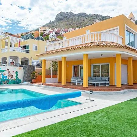 别墅 With Private Pool And Magnificent Views 阿德耶