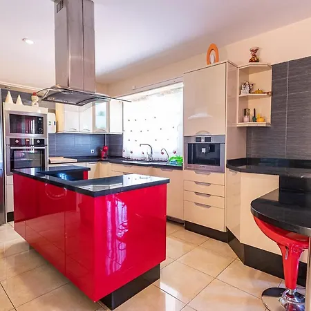 Вилла With Private Pool And Magnificent Views