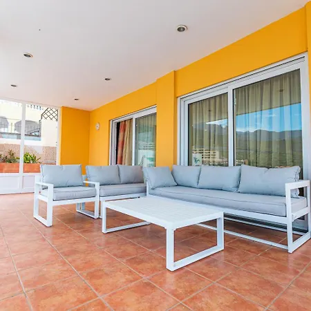 With Private Pool And Magnificent Views Вилла Адехе